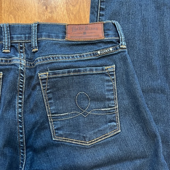 32. Lucky Womens Sofia Straight Ankle size 6 28 x 29 Dark Wash - Picture 2 of 5